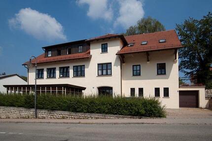 4,5-Zi.-WHG zu vermieten - 970,00&nbsp;EUR Kaltmiete, ca.&nbsp; 103,00&nbsp;m&sup2; in Rottenburg an der Laaber (PLZ: 84056)