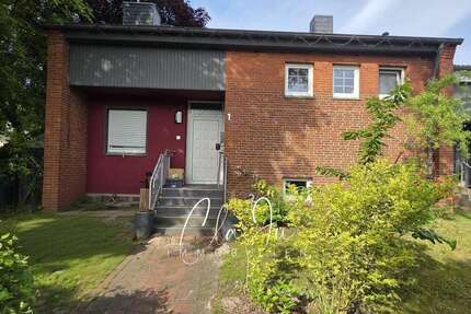 Haus zum Kaufen in Wilhelmshaven Altengroden 189.000,00 € 110 m² - Wilhelmshaven / Altengroden