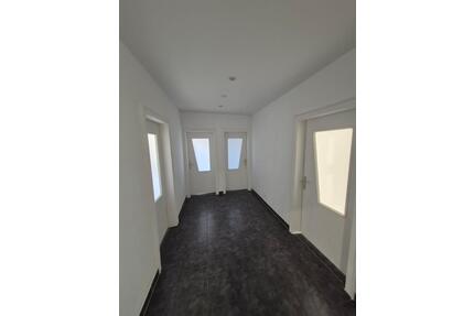 Große 3ZKB-Wohnung (93 qm) in Neunkirchen, zentral