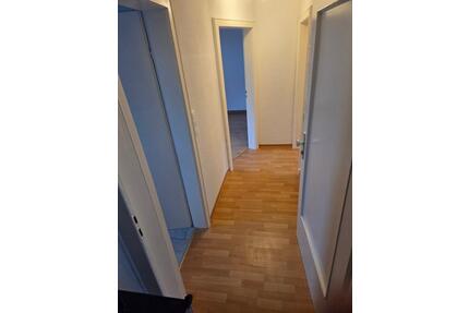 Zu Vermieten 2-Zimmer-Wohnung Küche Bad 390 € - Hornbach