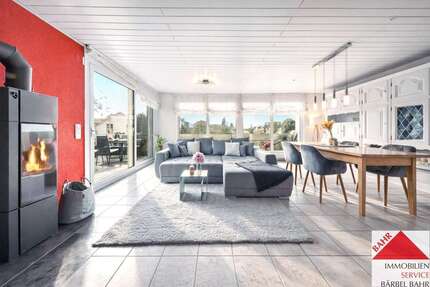 Haus zum Kaufen in Herrenberg 898.000,00 € 291.52 m²