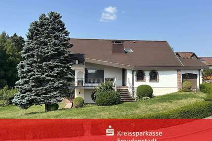 Haus zum Kaufen in Waldachtal 585.000,00 € 200 m²