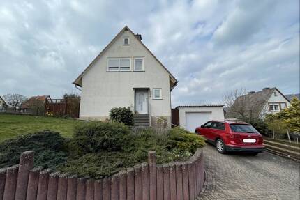 Gepflegtes Einfamilienhaus in gefragter Lage von Habichtswald-Dörnberg - Habichtswald / Dörnberg