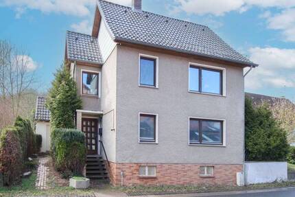 Eigenheim mit Garten und Balkon in Familienfreundlicher Lage - Alfeld (Leine) Sack