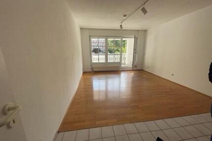 1 Zimmer Wohnung mit Balkon - 660,00&nbsp;EUR Kaltmiete, ca.&nbsp; 36,00&nbsp;m&sup2; in Marburg (PLZ: 35041) Marbach