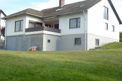 2-Zimmer Dachgeschoßwohung - 640,00&nbsp;EUR Kaltmiete, ca.&nbsp; 79,00&nbsp;m&sup2; in Röttenbach (PLZ: 91187)