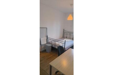 WG Zimmer (14m²) direkt am Innsbrucker Platz - Berlin Tempelhof-Schöneberg