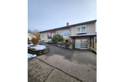 Viel Platz für Familie oder tolle WOHNENARBEITEN Kombi - Sinsheim Reihen