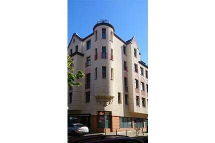 Geräumige 2-Zimmer-Whg. in schönem Jugendstilhaus zu vermieten Vinetaplatz 4, Kiel-Gaarden