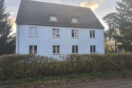Haus zum Kaufen in Bernsdorf 115.000,00 € 281 m²