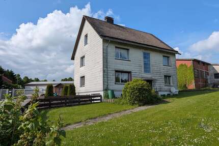 Haus zum Kaufen in Rinteln Goldbeck 129.000,00 € 190 m² - Rinteln / Goldbeck