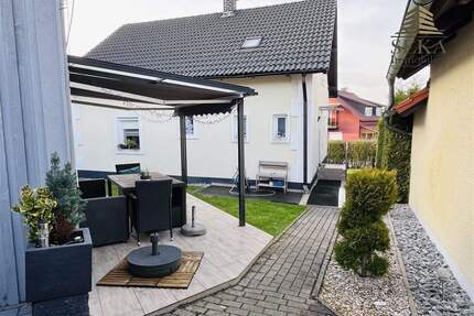 Familienhaus in gewachsener Lage - komfortabel mit Carport - Schöllnach