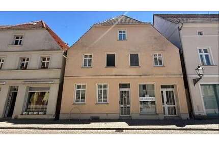 Haus zum Kaufen in Bad Belzig 168.000,00 € 200 m²