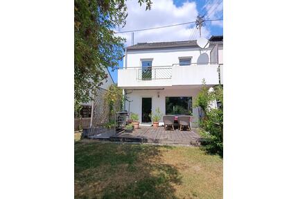 Zuhause mit Garten - Reihenendhaus mit 130 m2 - Saarbrücken Scheidt
