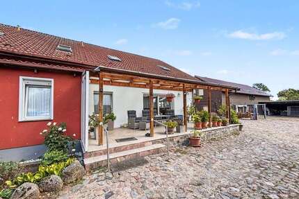 Haus zum Kaufen in Siedenbrünzow 179.000,00 € 268 m²