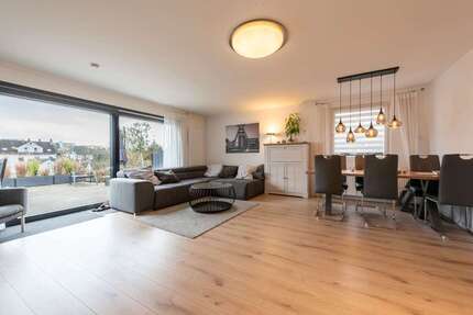 Haus zum Kaufen in Essen Kray 425.000,00 € 111.83 m² - Essen / Kray