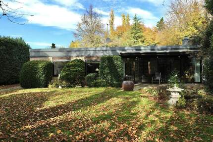 Architektonisch klarer Bungalow mit Weitblick ins Grüne - Wohnen in einer der besten Lagen von Norf! - Neuss