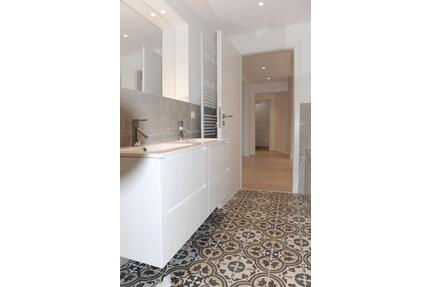 Erstbezug nach Komplettrenovierung!! Wunderschöne DG-Wohnung in toller grüner LageNordvorstadt - Zwickau Zwickau-Nord