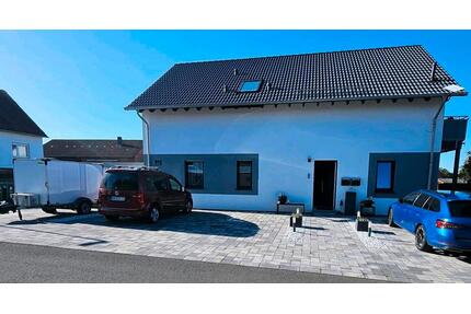 Erdgeschoß-Wohnung - 950,00&nbsp;EUR Kaltmiete, ca.&nbsp; 100,00&nbsp;m&sup2; in Bad Emstal (PLZ: 34308)