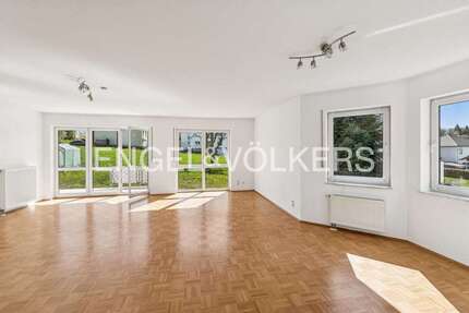 Haus zum Mieten in Glashütten 2.690,00 € 247 m²
