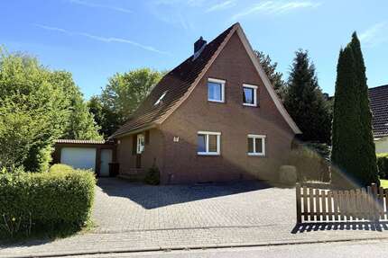 Haus zum Kaufen in Bad Bramstedt 350.000,00 € 105 m²