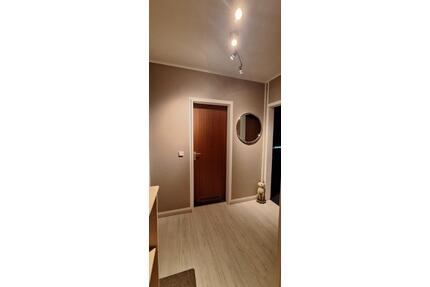 Sehr schöne 2 Zi.Wohnung KDB- Balkon im Herzen von Lüttringhausen - Hückeswagen