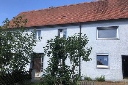 Ehemaliges Landwirtschaftliches Anwesen in Hohentru?dingen - Heidenheim / Hohentrüdingen