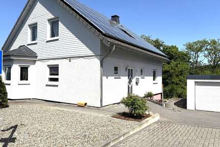 Haus zum Mieten in Fuldatal 1.520,00 € 150 m²