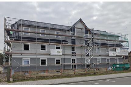 Modern sanierte 2-Raum-Wohnung mit Fußbodenheizung – Balkon in Planung - Gröningen