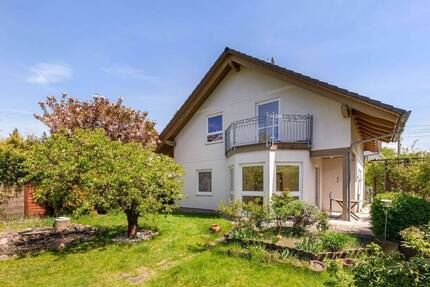 Ihr grünes Zuhause am Berliner Stadtrand - mit Pool, Garten und viel Platz für die Familie