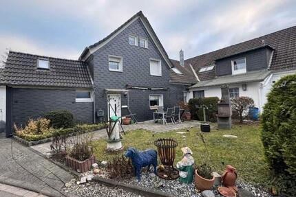 Charmantes 84qm Haus zu verkaufen+Zwei Stellplätze, Doppelgarage - Wermelskirchen