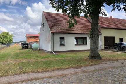 Haus zum Kaufen in Karstädt 94.000,00 € 90 m²