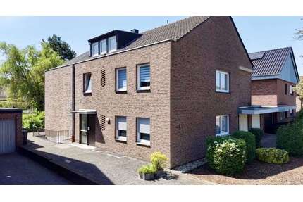 Haus zum Kaufen in Übach-Palenberg 450.000,00 € 265 m²