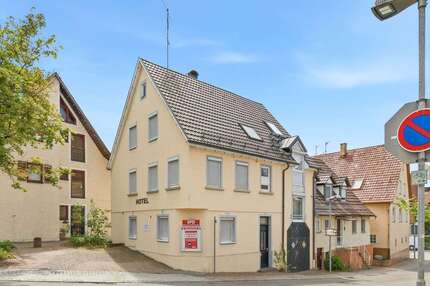 Haus zum Kaufen in Wolfschlugen 595.000,00 € 243 m²