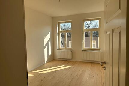 Erstbezug im Leipziger Süden: Stilvolle Wohnung mit Dielung in grüner Lage - WE 09