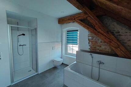 Schöne DG-Wohnung mit GARTEN sofort in Breitenberg zu vermieten!