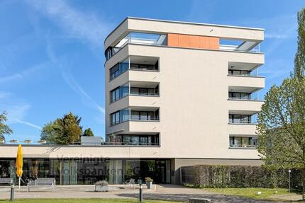 Barrierefreie teilmöblierte 3,5 Zimmer Wohnung mit Stellplatz in Orschel-Hagen zu vermieten. - Reutlingen