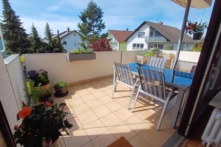 Helle, großzügige 4-Zimmer Wohnung, 129m2 mit Balkon und Garage - Rheinstetten