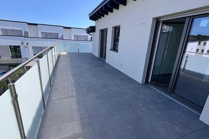 Exklusives 3-Zimmer-Penthouse mit traumhafter Sonnenterrasse - Offenbach am Main Bieber