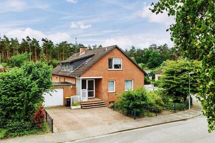 Haus zum Kaufen in Lüneburg 295.000,00 € 142.19 m²