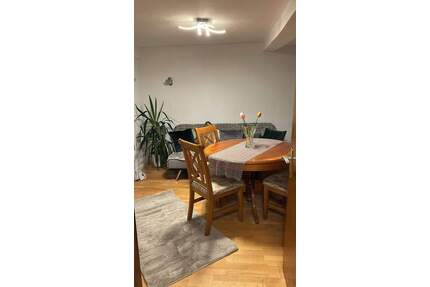 Schöner Wohnen in Wiesenbach - 1.500,00&nbsp;EUR Kaltmiete, ca.&nbsp; 140,00&nbsp;m&sup2;&nbsp;Wohnfl&auml;che in Wiesenbach (PLZ: 69257)