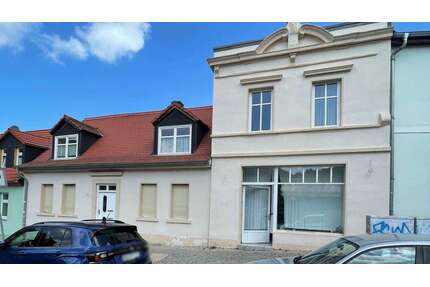 Haus zum Kaufen in Bernburg 149.000,00 € 135.8 m²