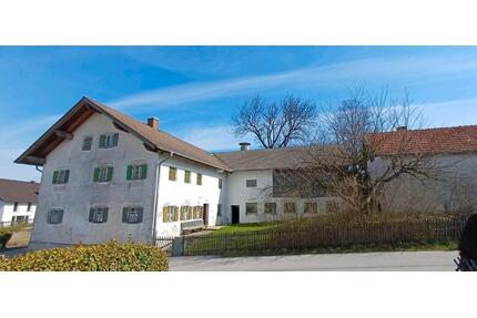 Charmantes Grundstück mit Bauernhaus und vielseitigen Optionen - Huglfing