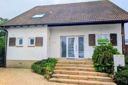 Haus zum Kaufen in Böhl-Iggelheim 619.000,00 € 170 m²