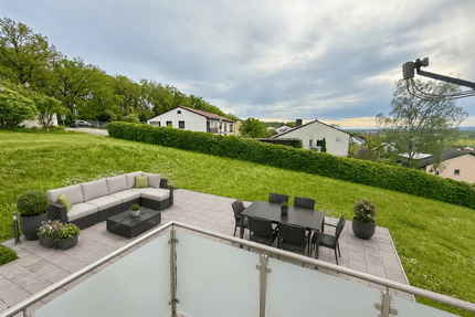 Ca. 102 qm Erdgeschosswohnung mit Garten, Terrasse und Loggia - provisionsfrei und sofort frei - Dietersheim