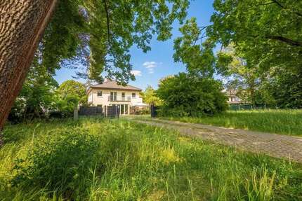 Haus zum Kaufen in Teltow-Seehof 995.000,00 € 157 m²