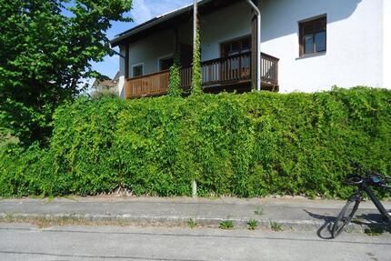Doppelhaushälfte ca. 160 qm in Tiefenbach
