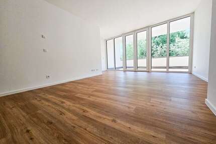 Wohnung zum Mieten in Frankfurt am Main 1.950,00 € 100 m²