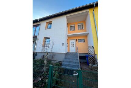 Entkerntes Reihenmittelhaus - 300.000,00&nbsp;EUR Kaufpreis, ca.&nbsp; 120,00&nbsp;m&sup2; in Braunschweig (PLZ: 38124) Heidberg-Melverode