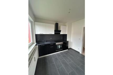 RUHIG WOHNEN, SCHNELL IN DER STADT - 3-Zimmer-Wohnung mit EBK & elegantem Bad - Wolfsburg Alt-Wolfsburg